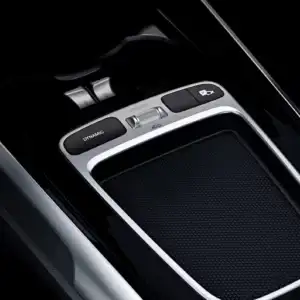 2026 Mercedes-Benz GLB SUV Center Console
