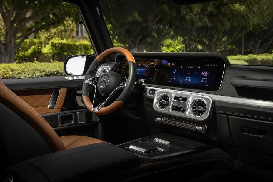 Mercedes G-Class Interior