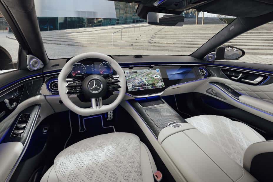 2027 Mercedes-Benz S-Class Sedan Interior Dash View