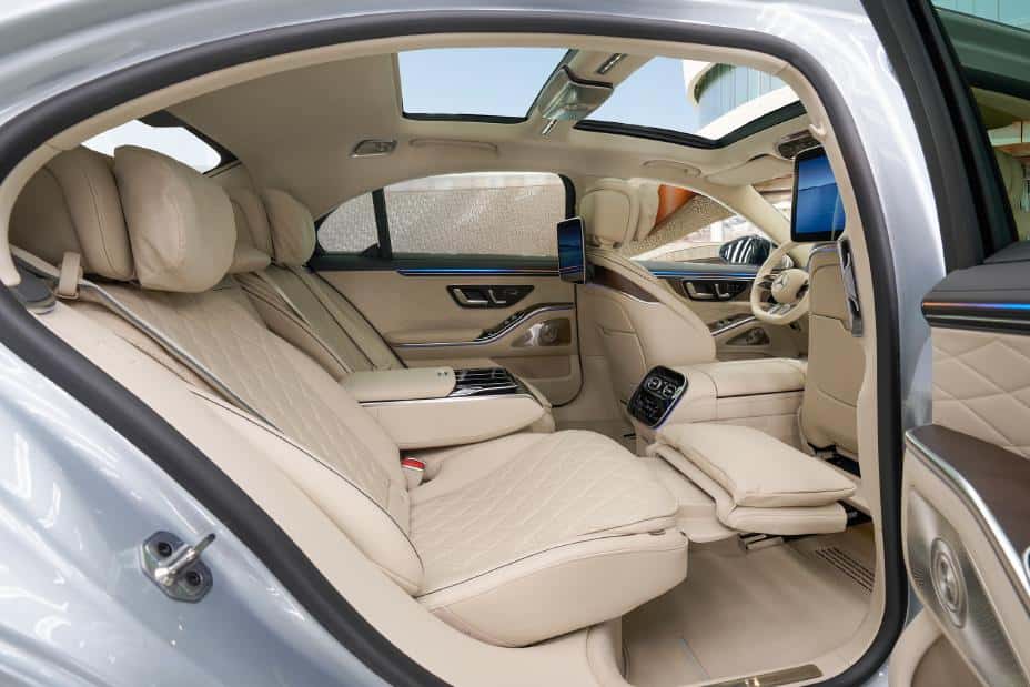 2027 Mercedes-Benz S-Class Sedan Interior Leather Back Seats with Leg Extension