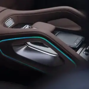 2026 Mercedes-Benz Console