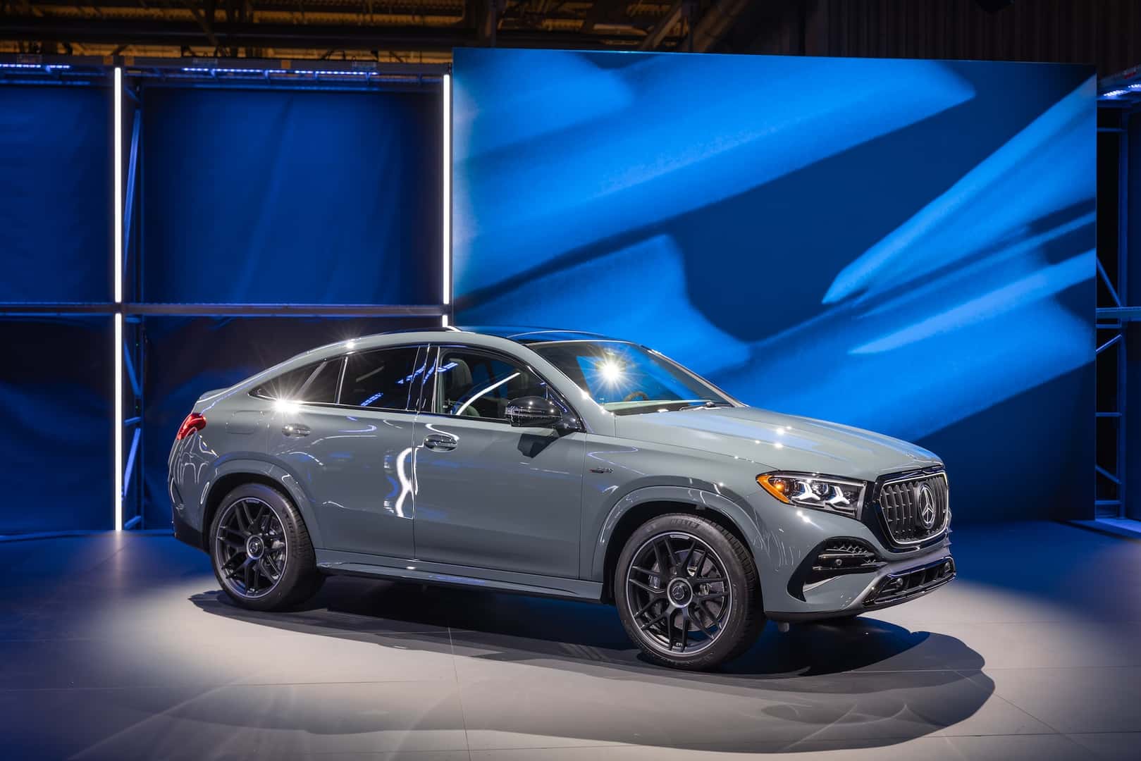 2026 Mercedes Benz GLS Debut