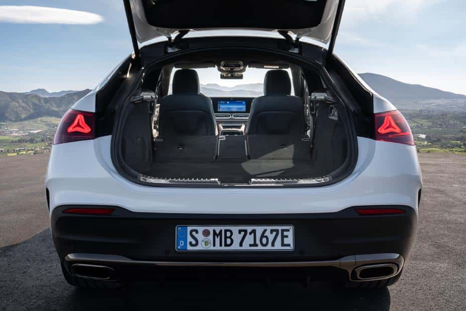 Mercedes-Benz GLE SUV Cargo Space View