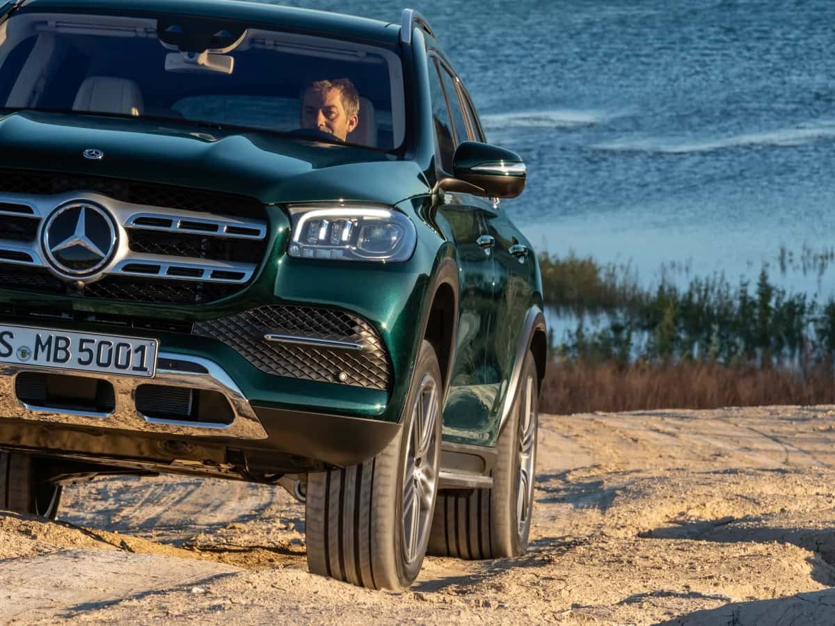 Mercedez-Benz GLS Front View