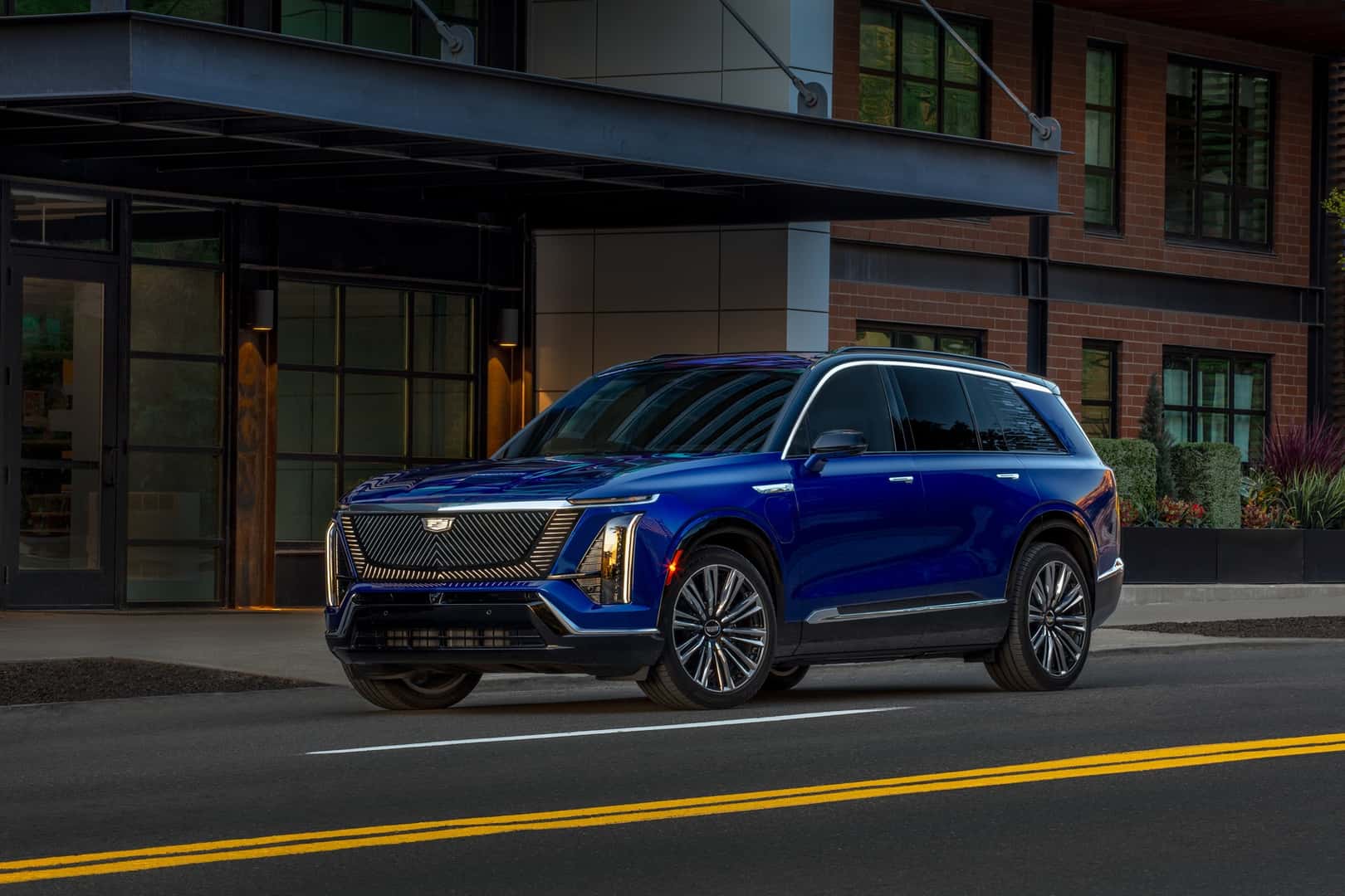 Cadillac VISTIQ Exterior