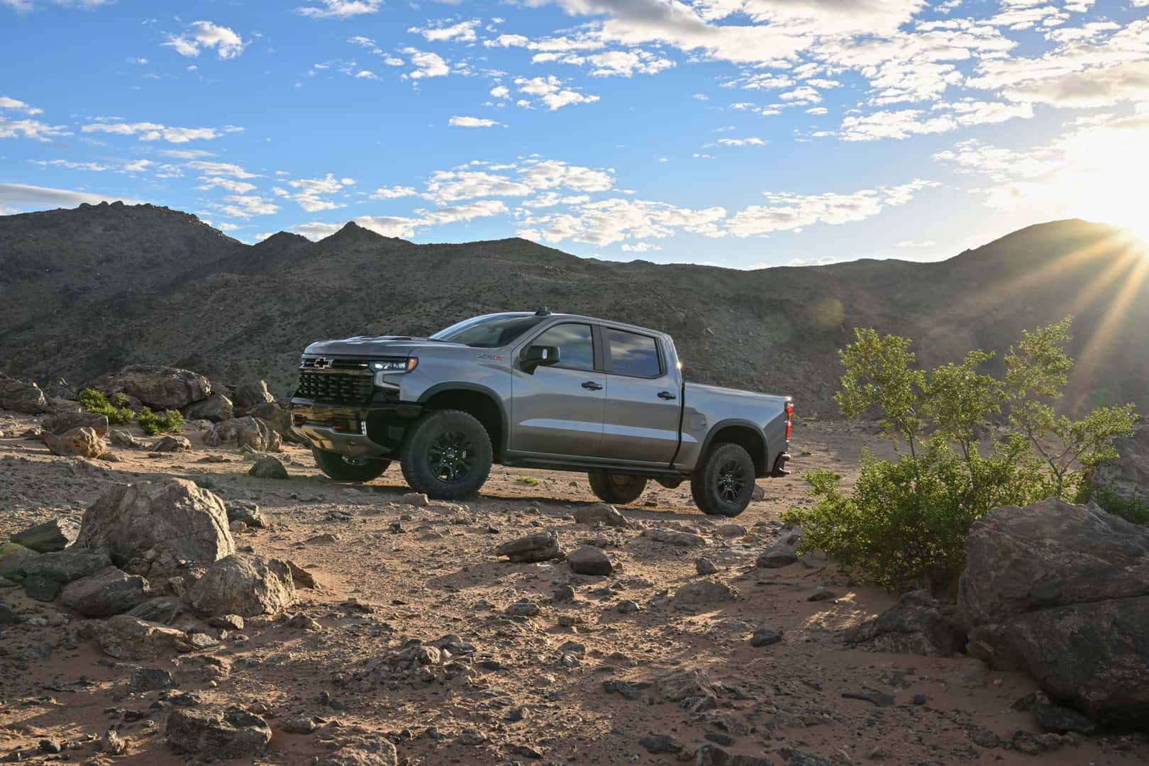 2024 Chevrolet Silverado HD ZR2 Passenger View