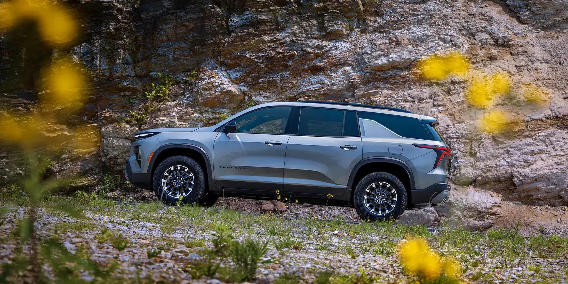 2026 Chevrolet Traverse Sterling Gray Metallic side view