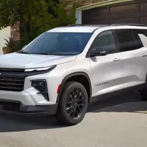 2026 Chevrolet Traverse White Parked in Driveway