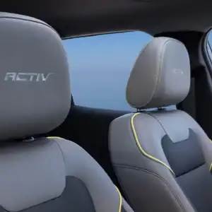 2026 Chevrolet Trax ACTIV headrests