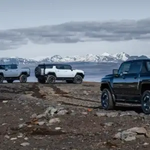 2026 GMC Hummer EV SUV Group Photo