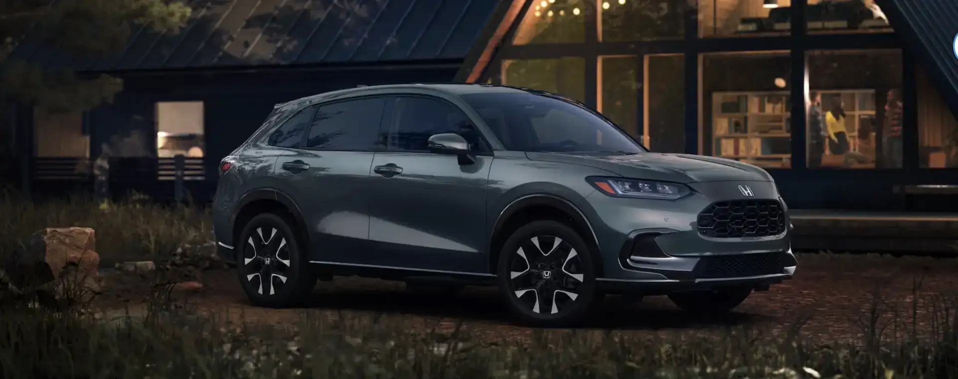 2026 Honda HR-V Passenger Side View at Night