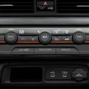 2026 Honda Pilot front row climate control settings