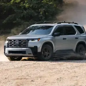 2026 Honda Pilot TrailSport Solar Silver Metallic kicking up dust