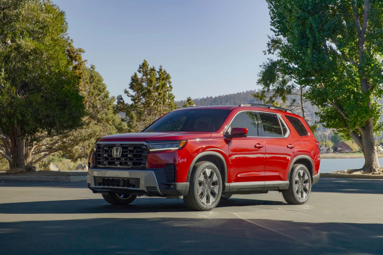 2026 Honda Pilot Elite Side Profile View Driving