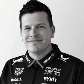 Ryan  Schaub