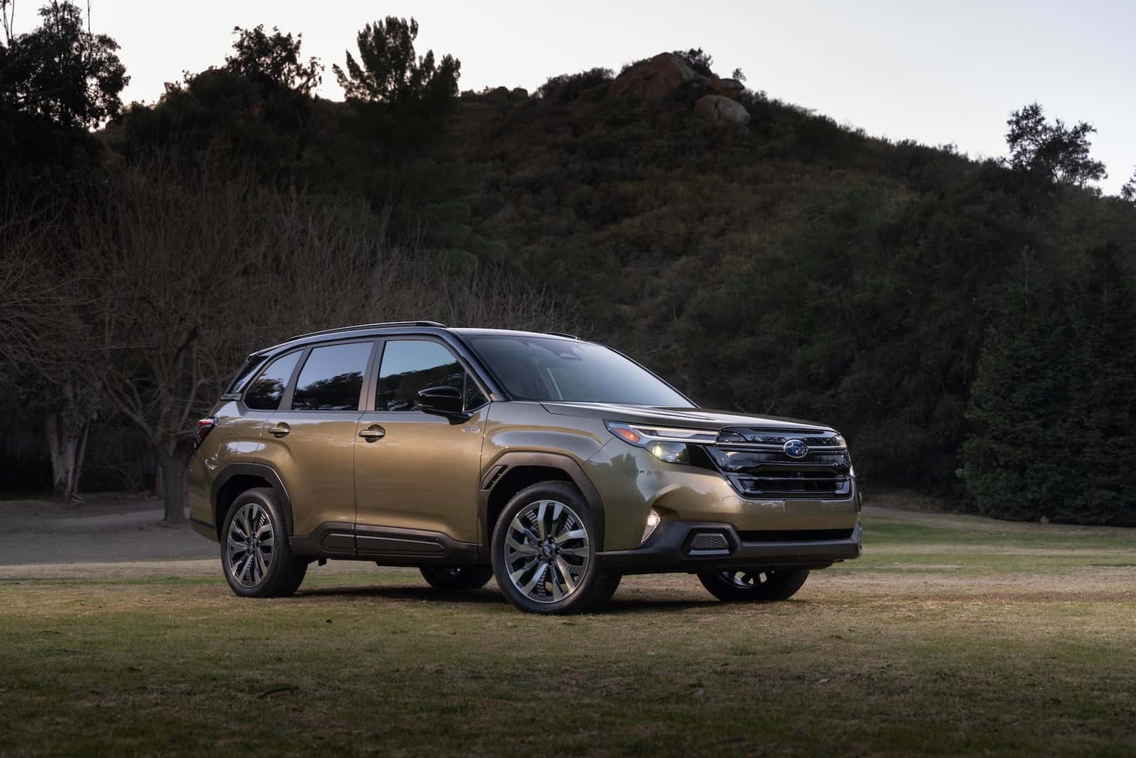 2025 Subaru Forester Hybrid Passenger Side Front View