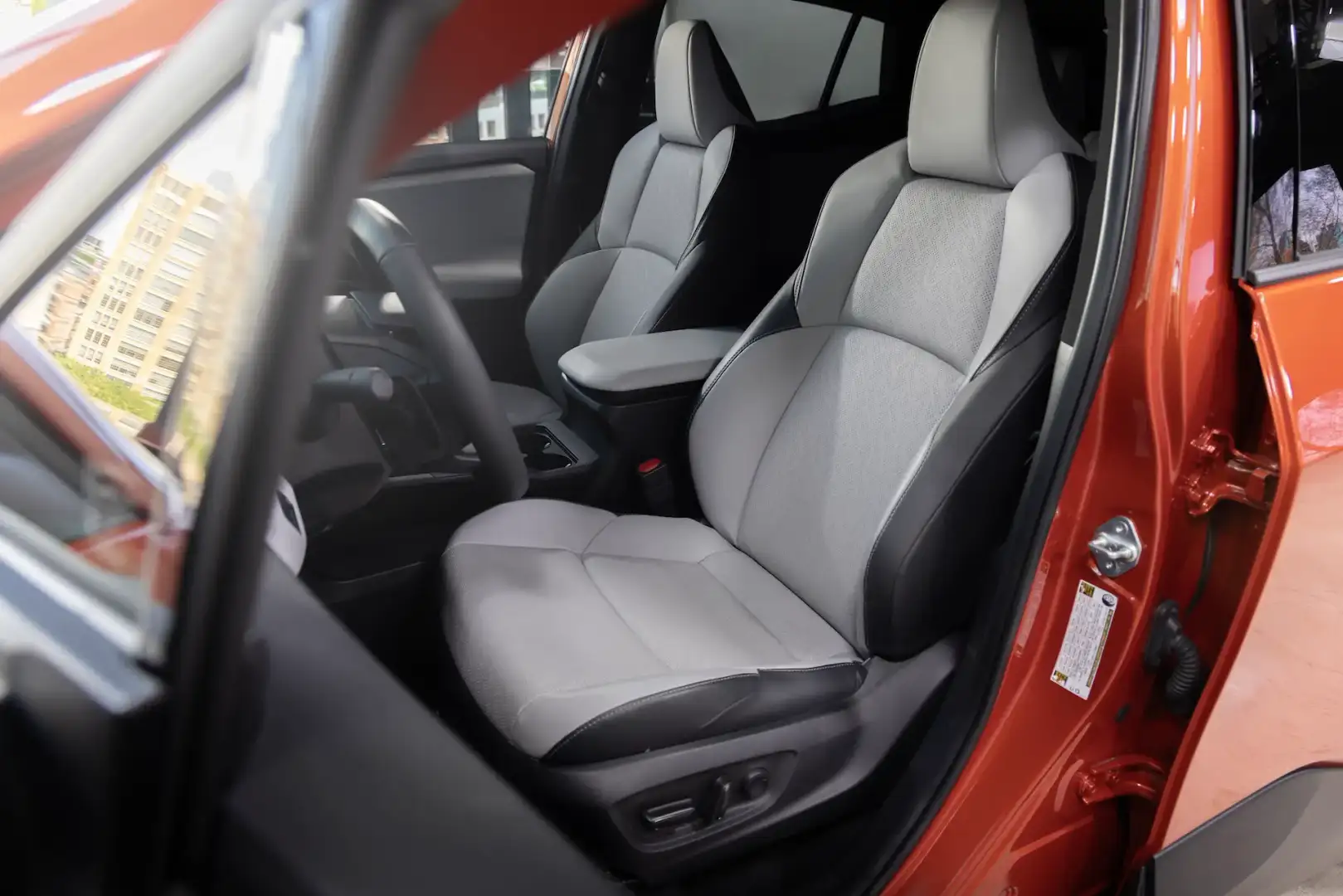 Subaru Uncharted view of the front seats