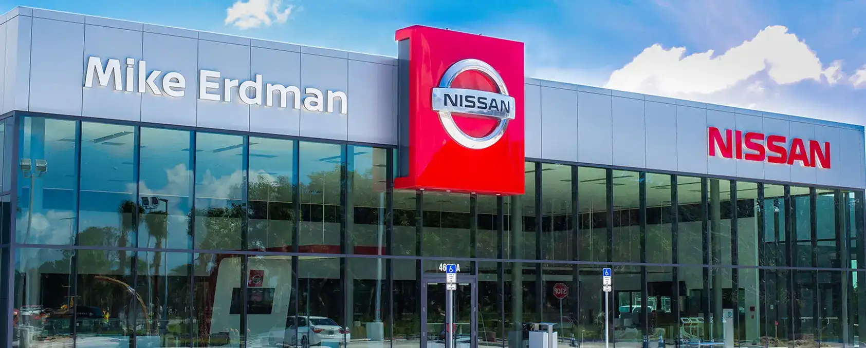 Mike Erdman Nissan dealership front