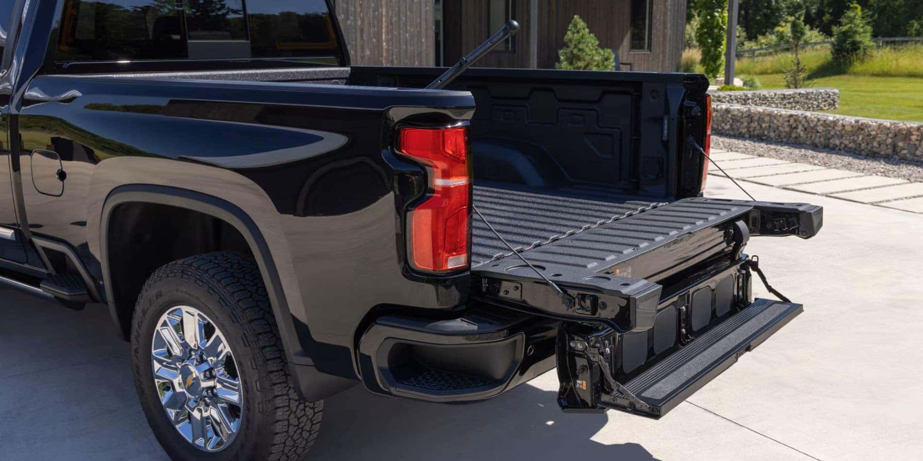 Chevy Silverado HD: The Best Truck for Your Business | Molle Chevrolet, image size:1900x950