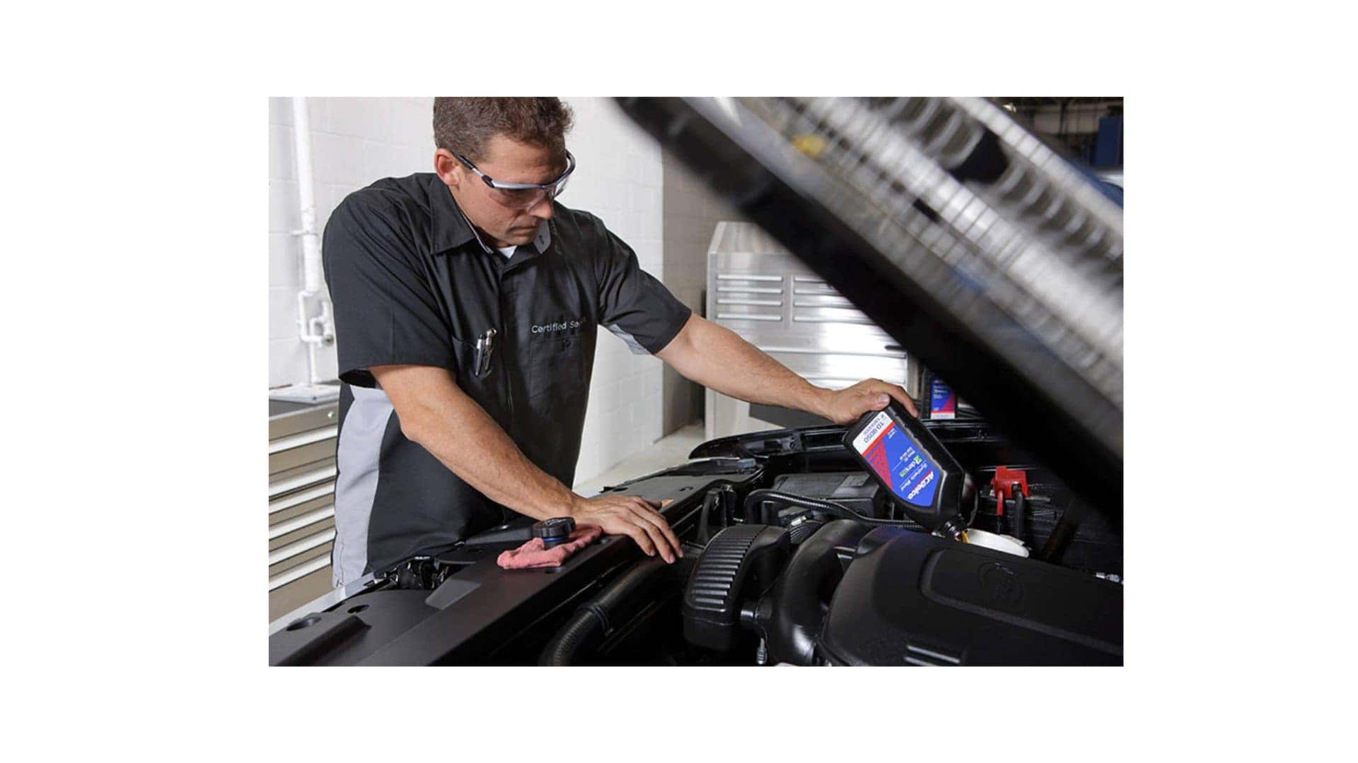 checking-oil-level--Kansas-city