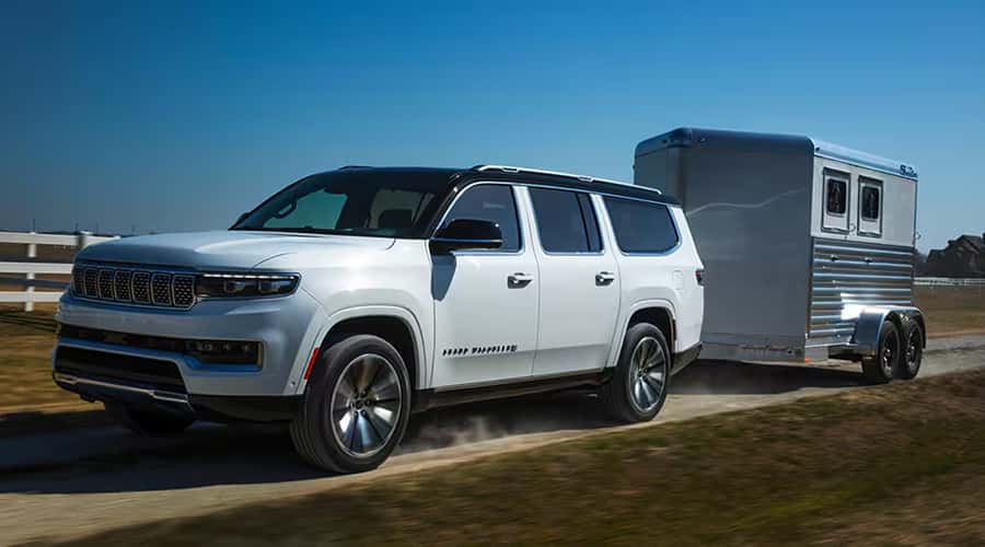 Best-in-Class Maximum Towing Capacity of Up To 9,800 Pounds