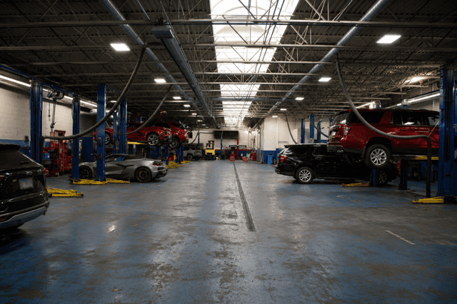 Centro de Servicio Certificado Chevrolet en Napleton Palatine Chevrolet con técnicos capacitados