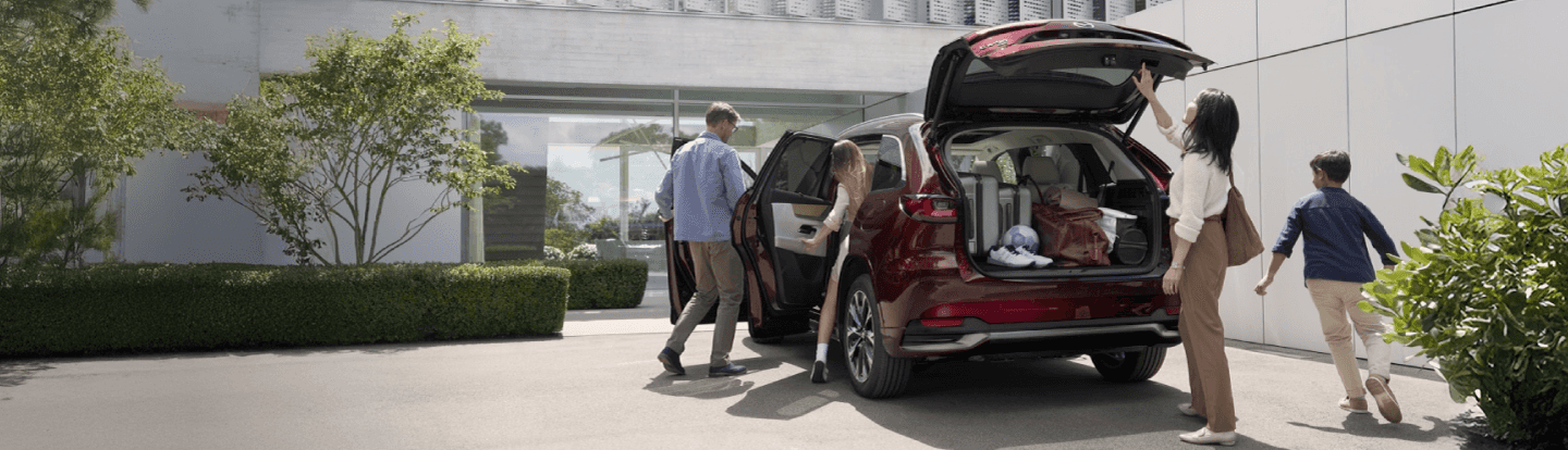 Napleton’s Schaumburg Mazda showroom and team