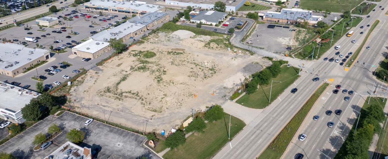 Progress image of the new Napleton's Schaumburg Subaru dealership project