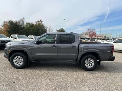 2025 Nissan Frontier side exterior view