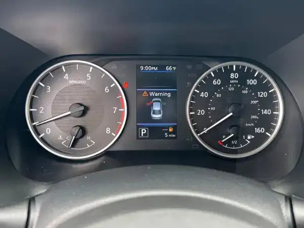 2025-Nissan-Sentra-Dashboard