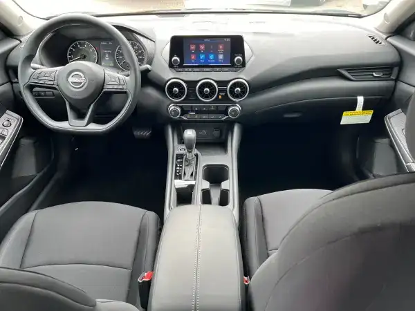 2025-Nissan-Sentra-Driver-seat