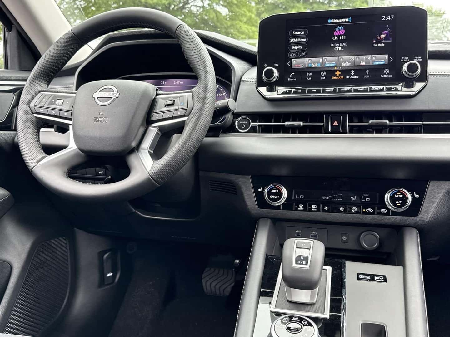 2026 Nissan Rogue Plug-in Hybrid Connectivity and Information Provided