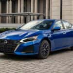 2025NissanAltima-exterior-01