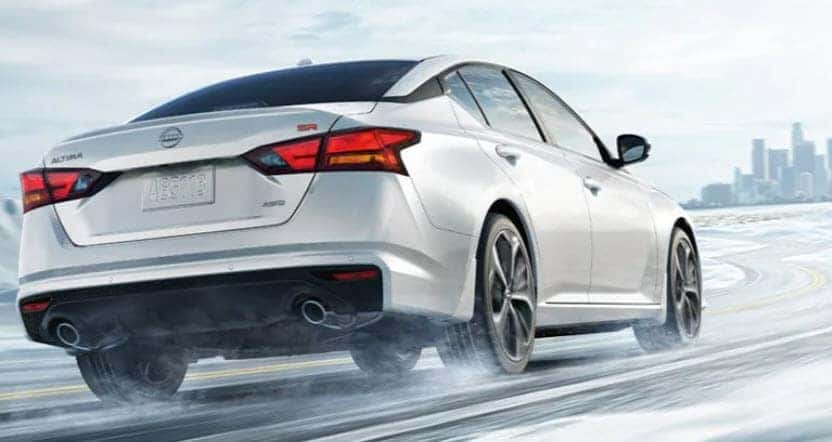 Nissan Altima maintaining steady speed for better fuel efficiency on Florida highways