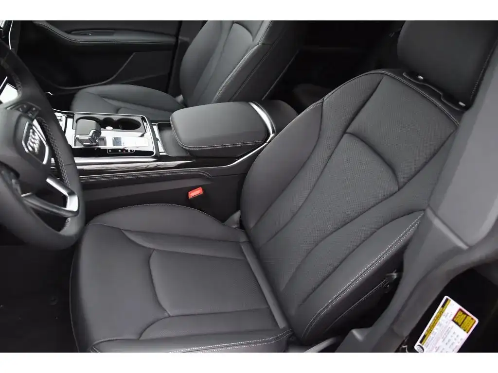 2026 Audi Q8 Interior