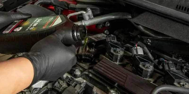 Toyota Oil Change Service at Oxmoor Toyota near Jeffersontown