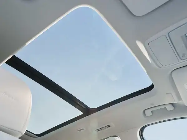 2026-Buick-Enclave-Panoramic-Sunroof