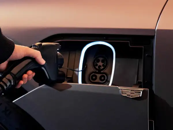 2026-Cadillac-LYRIQ-V-charging