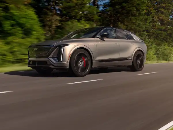 2026-Cadillac-LYRIQ-V-exterior