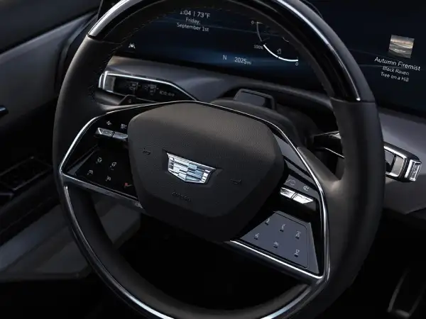 2026-Cadillac-VISTIQ Steerwheel