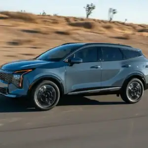2026 Kia Sportage PHEV HEV Side view