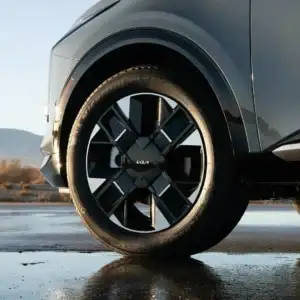 2026 Kia Sportage Hybrid Tire Detail
