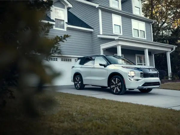 2026 Mitsubishi Outlander Exterior