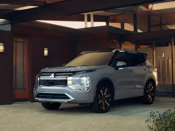 2026 Mitsubishi Outlander PHEV Exterior