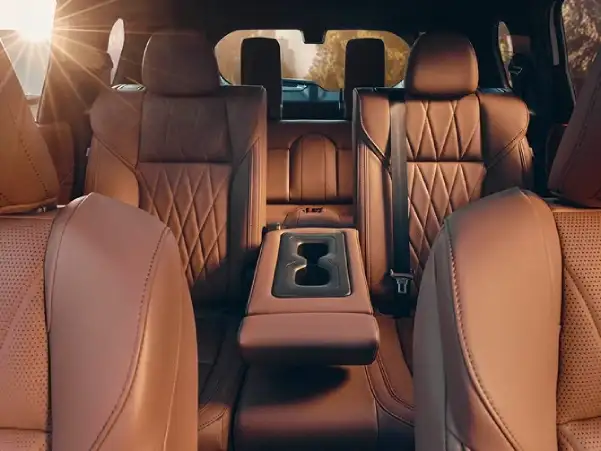 2026 Mitsubishi Outlander PHEV Interior