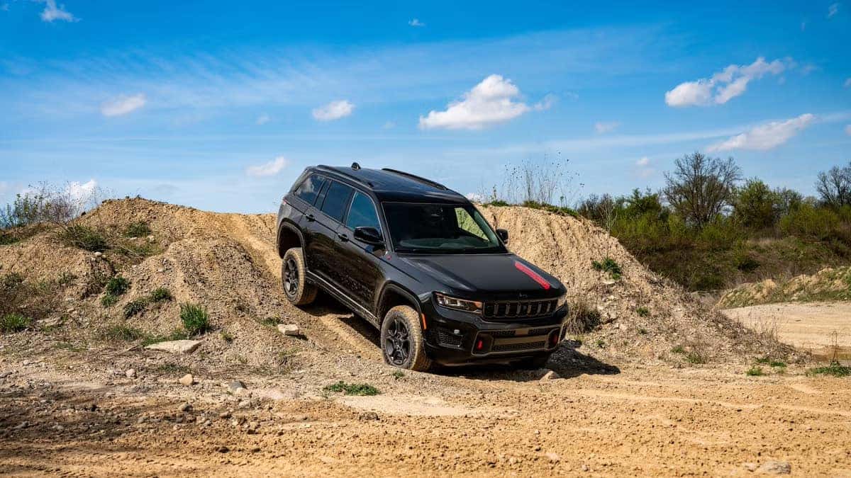 Jeep SUV at Reliance CDJR