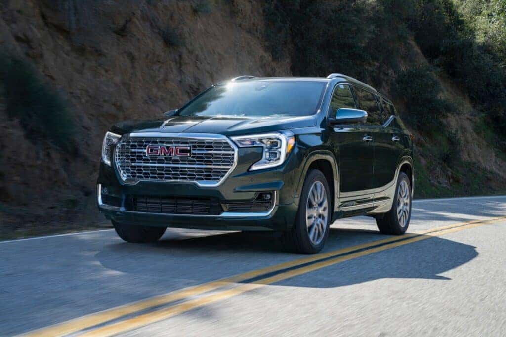 2022-GMC-Terrain-Denali-007 (2)