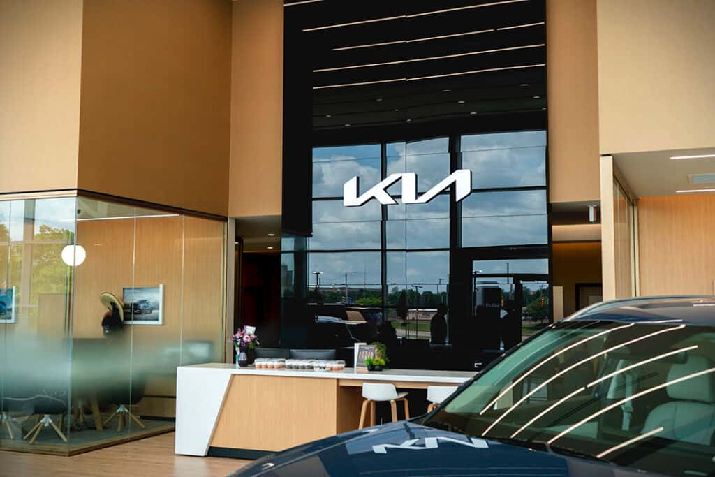 Seelye Kia Battle Creek - Front Desk