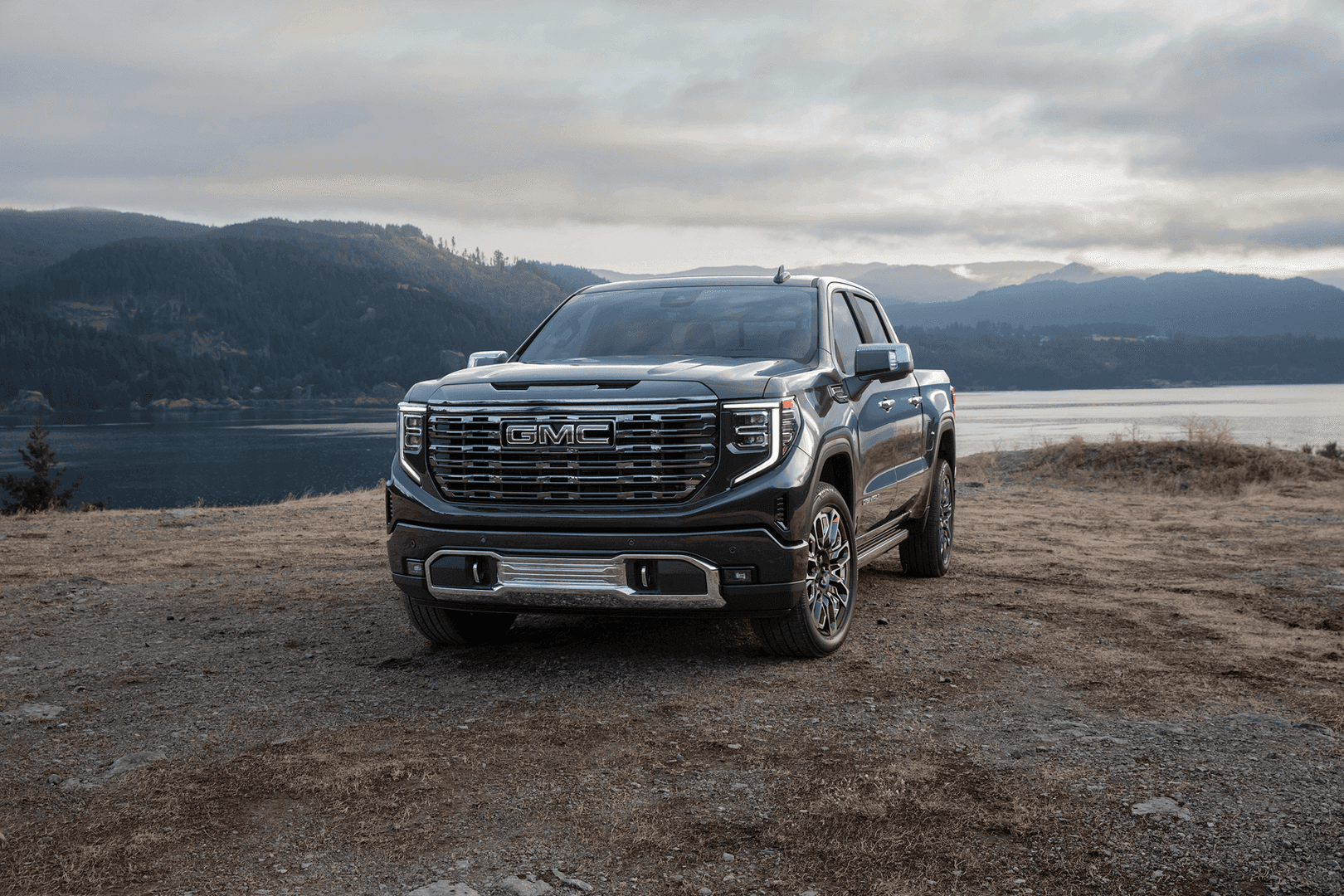 GMC Dealer near Bellaire MI