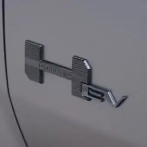 2026 GMC HUMMER EV Pickup emblem